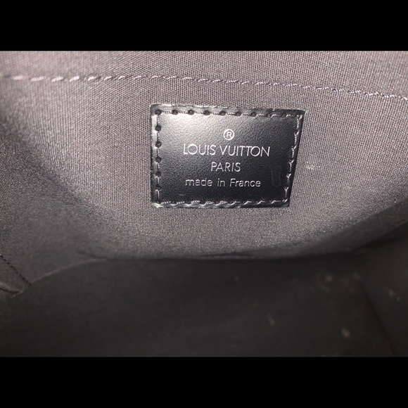 Authentic louis Vuitton black handbag - Picture 4 of 9